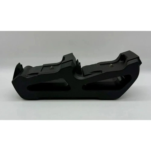 Powera 1522767-01 Dual Wireless Charging Station for Xbox X/S Controllers NO BOX - Picture 3 of 6